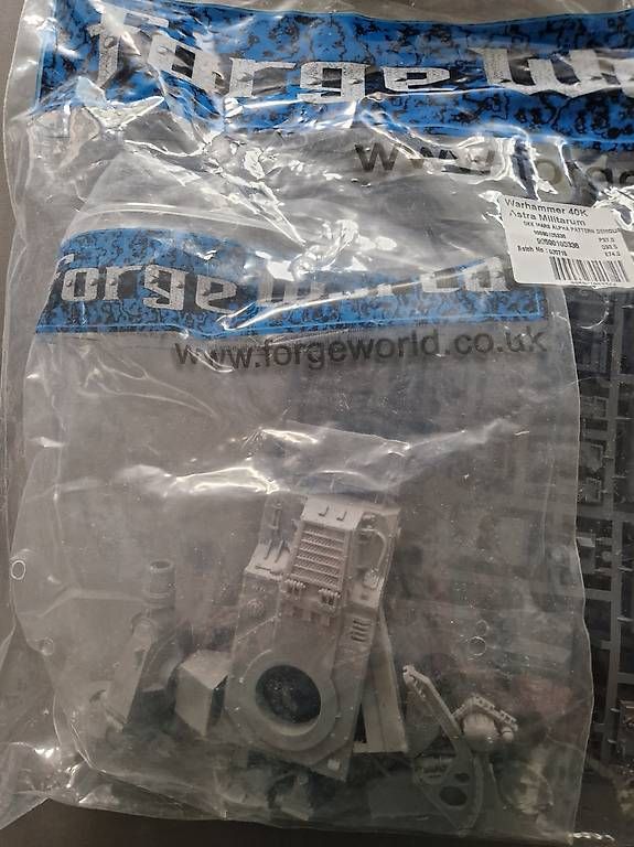 Kit di modellismo & Modellini statici: Warhammer 40K Forge World DKK Mars Alpha Pattern Demolisher – Usato da Lyss venduto da stu_cqk6 2