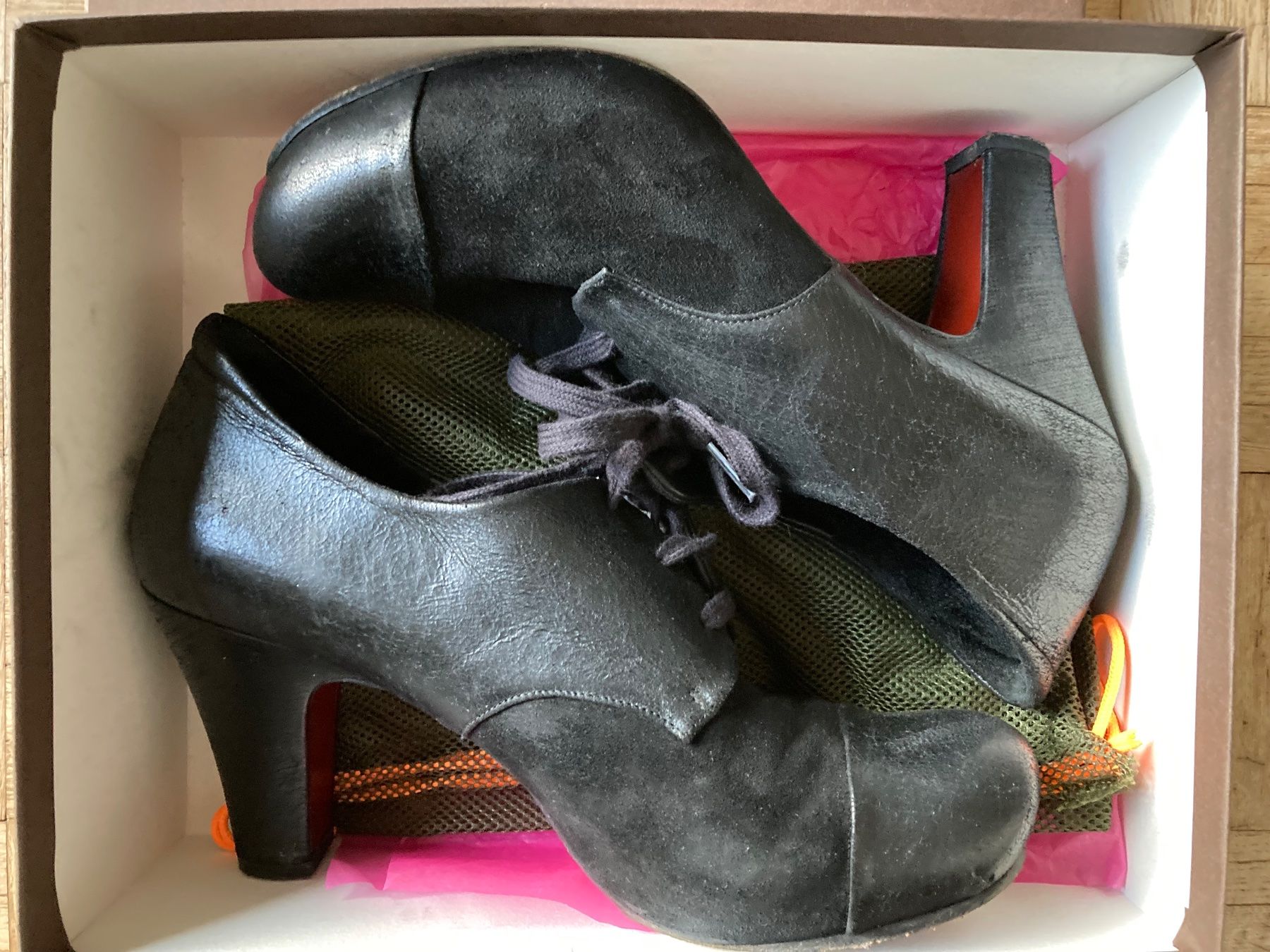 Chie Mihara Scarpe da donna: CHIE MIHARA Designerpumps Schwarz Grösse 41 – Usato da Zürich venduto da wei_8n2l 8