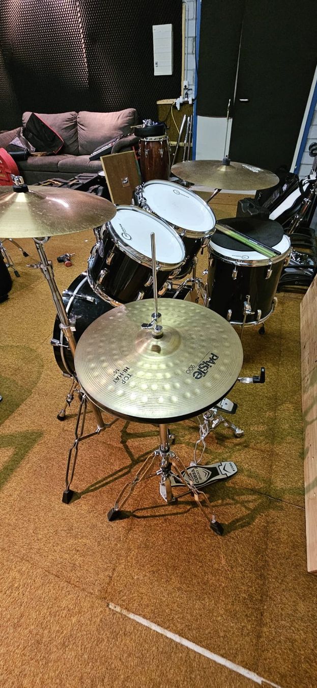 Strumenti musicali: Pearl Vision Birch Drumset – Usato da Rapperswil SG venduto da Portschluessel 1