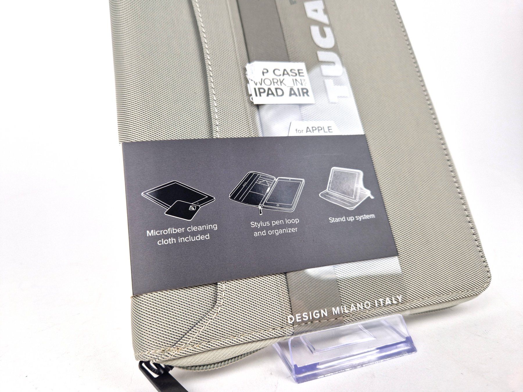 Tucano Covers & Borse: Tucano Work_In Zip case for 5th Gen Ipad, Beige – Nuovo (secondo la descrizione) da Basel venduto da Restwert_Basel 1