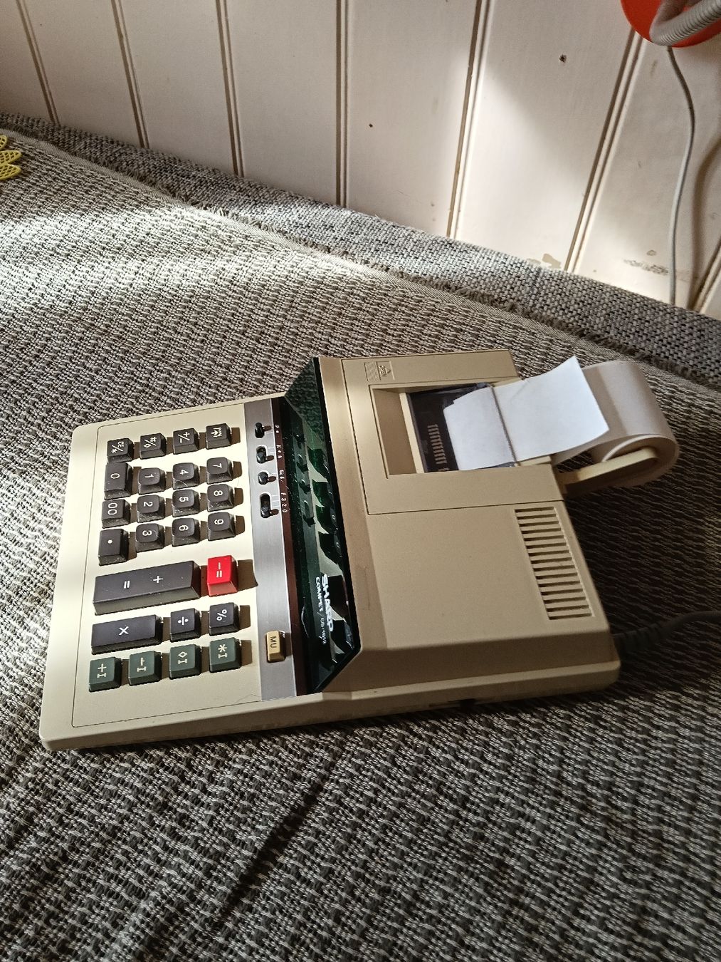 Sharp Taschenrechner: Calculatrice vintage Sharp – Gebraucht aus Cheiry von arm61 1