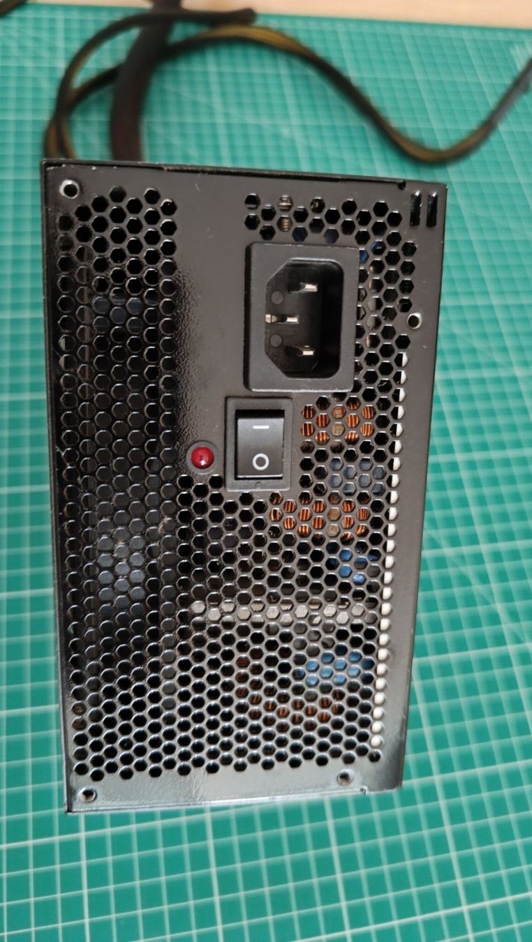 Componenti elettronici: Cooler Master 700W RS-700-ASAA-A1PC-Netzteil / Alimentation – Usato da Zürich venduto da joa_wyv6 3