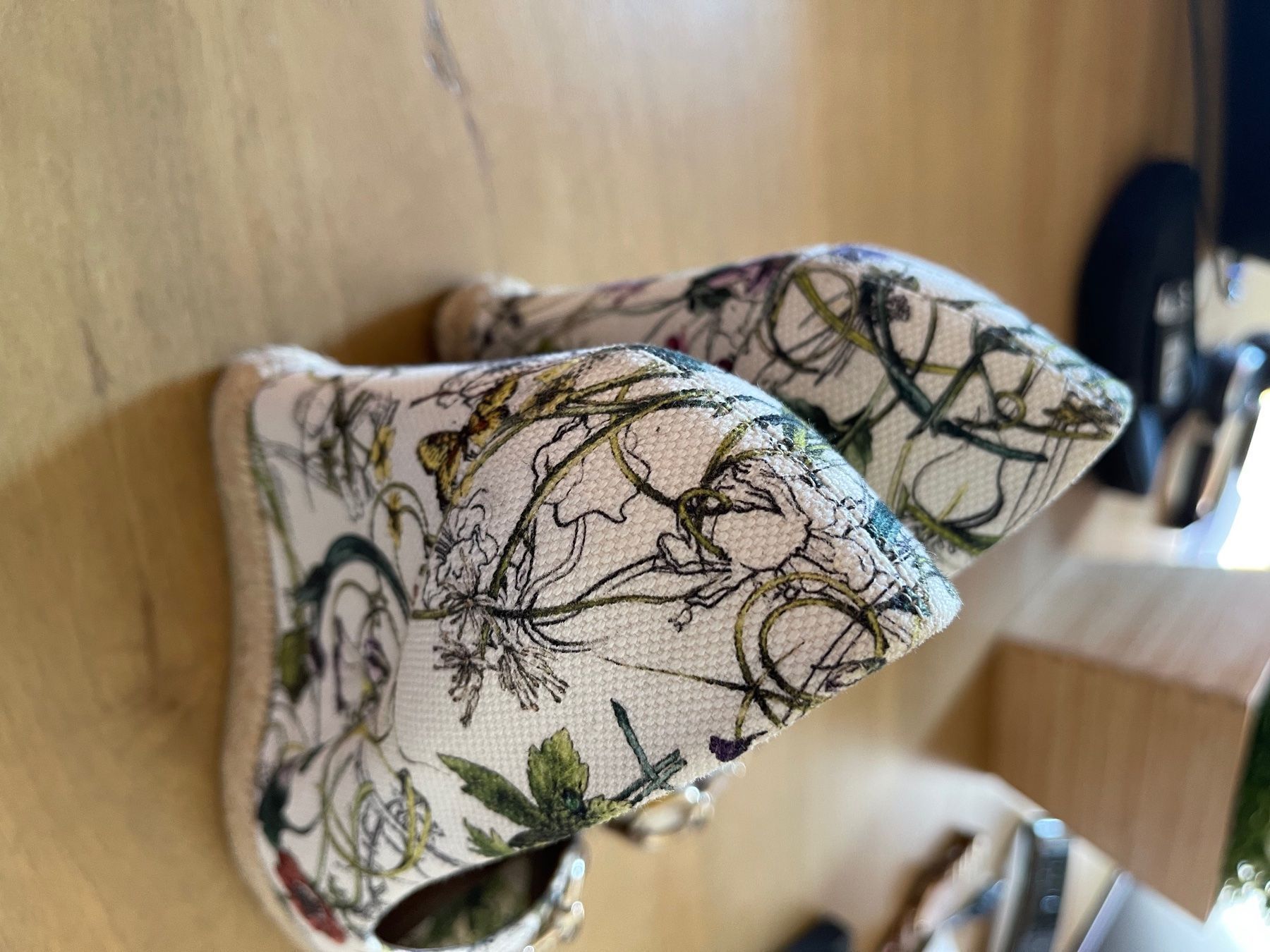 Scarpe da donna: Mules Gucci imprimé Flora – Usato da Grandvaux venduto da abbybe 2