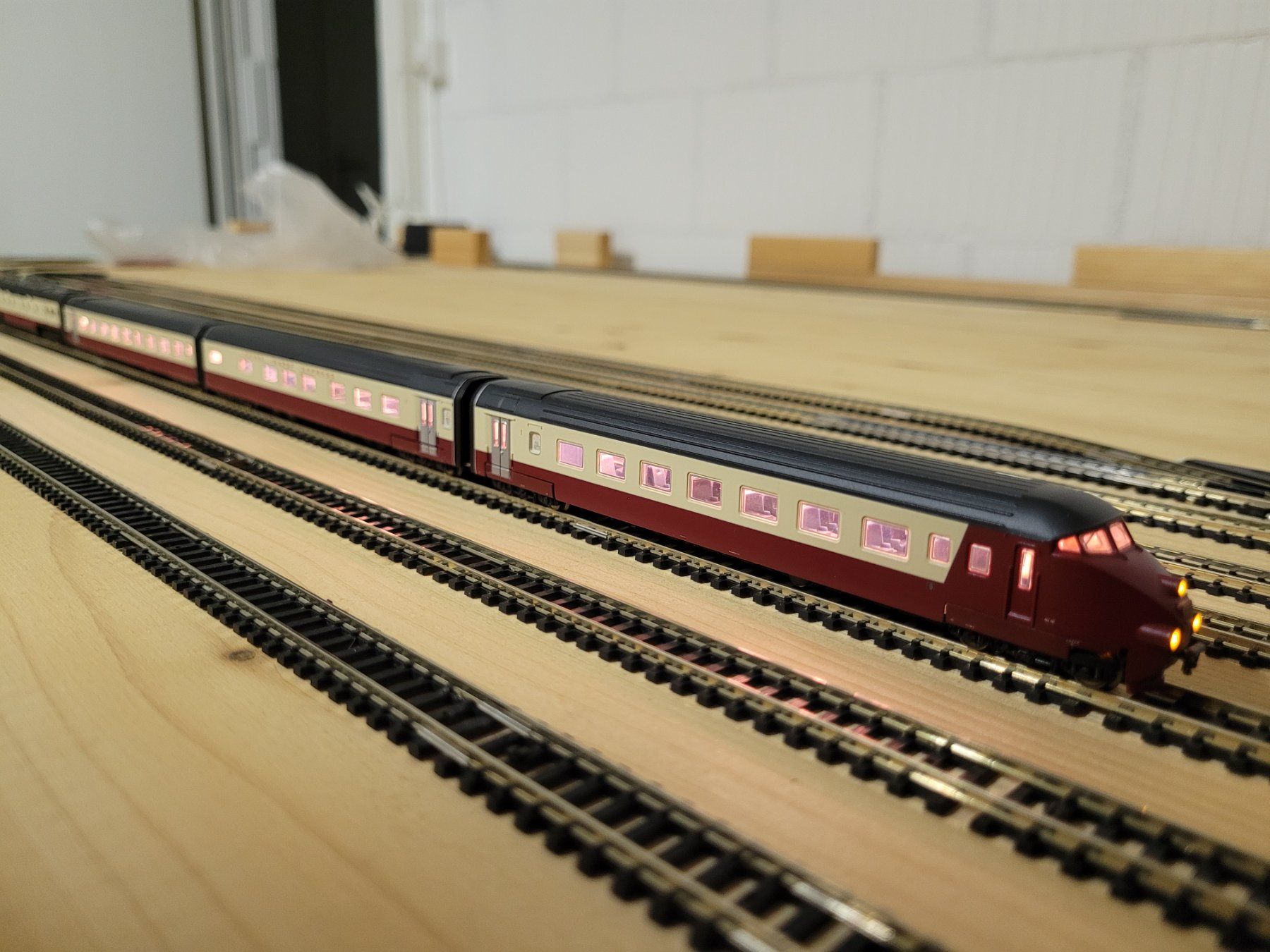 Trix Modelleisenbahnen: TEE - Zug 4teilig Spur n – Gebraucht aus Gempenach von moudi60 2