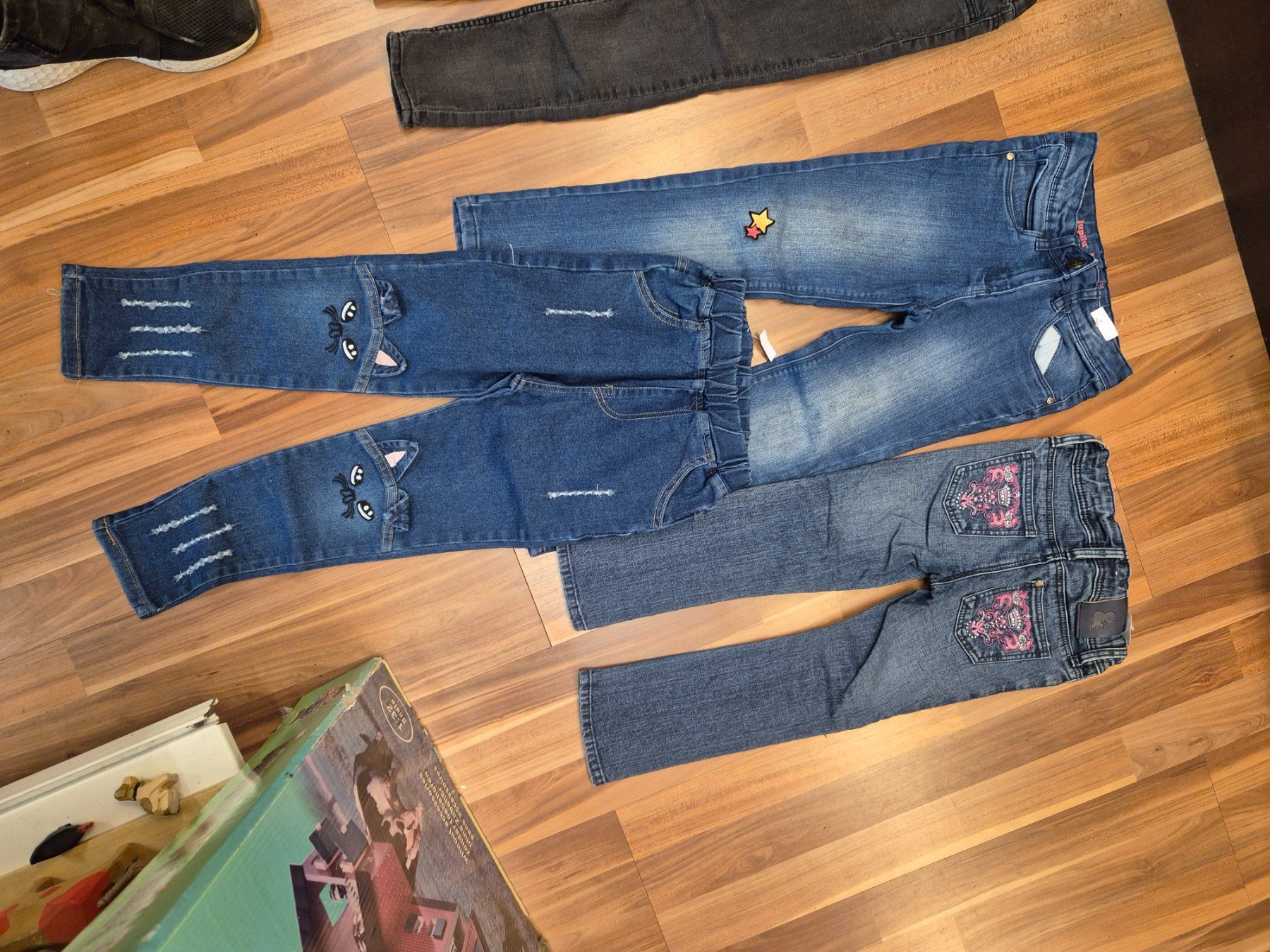 Pantaloni: 6 Hosen Grösse 116 Mädchen, B2 – Usato da Schwarzenburg venduto da Flamingo07 2