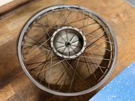 Piaggio Speichenfelge hinten mit Nut