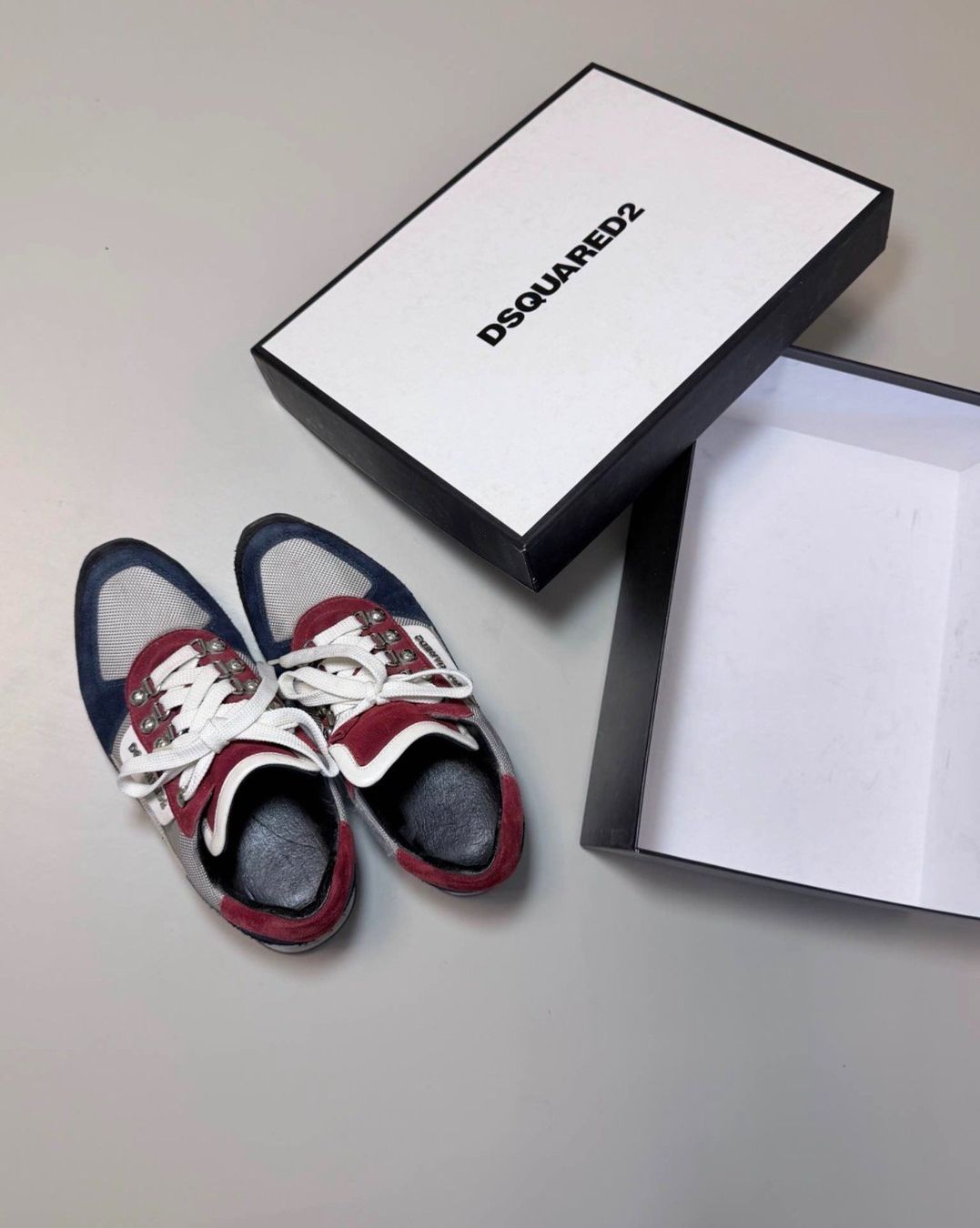 Dsquared2 Chaussures femmes: Baskets Dsquared2 Trail Runner Multicolores,  Avec Boîte – D'occasion à Thônex par Suisse.Shopping 5
