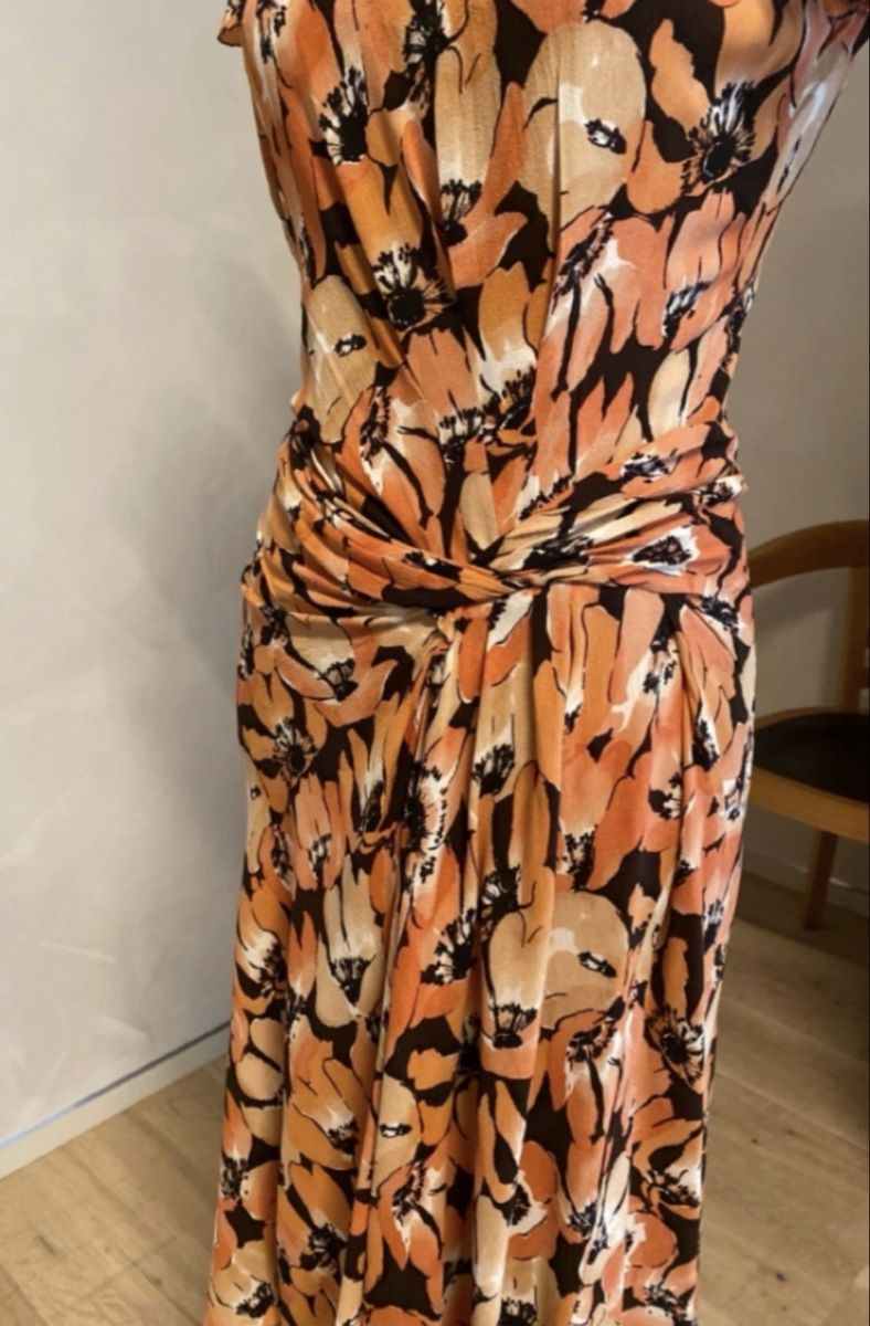 Prada Vestiti: Prada crepe dress – Usato da Genolier venduto da tan_rd6s 7