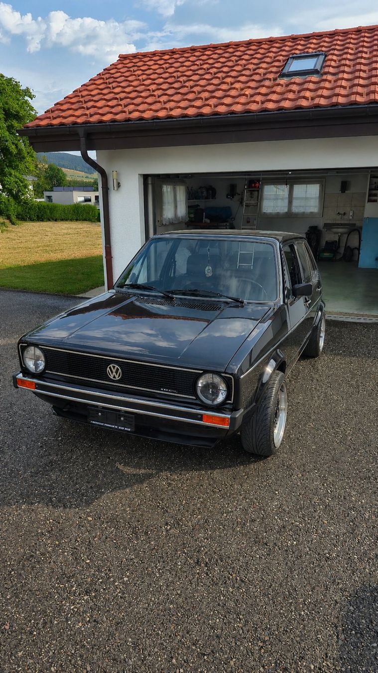 VW Autos: VW Golf 1 GL 1983 – Gebraucht aus Riaz von SL-Modelcars