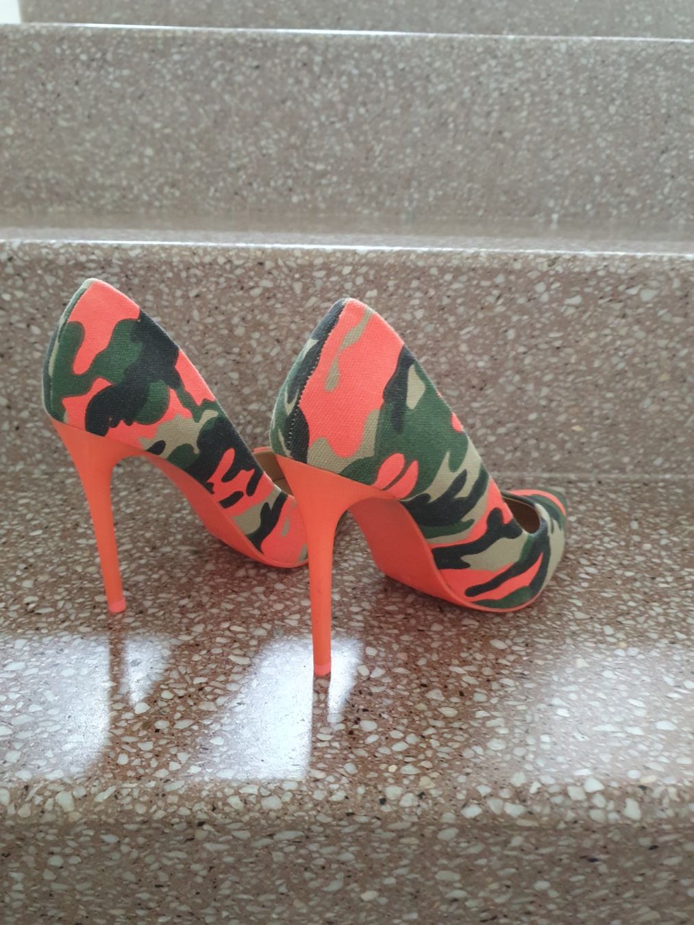 Damenschuhe: Highheels – Neu und originalverpackt aus Oberrieden von fer_j9f9 1