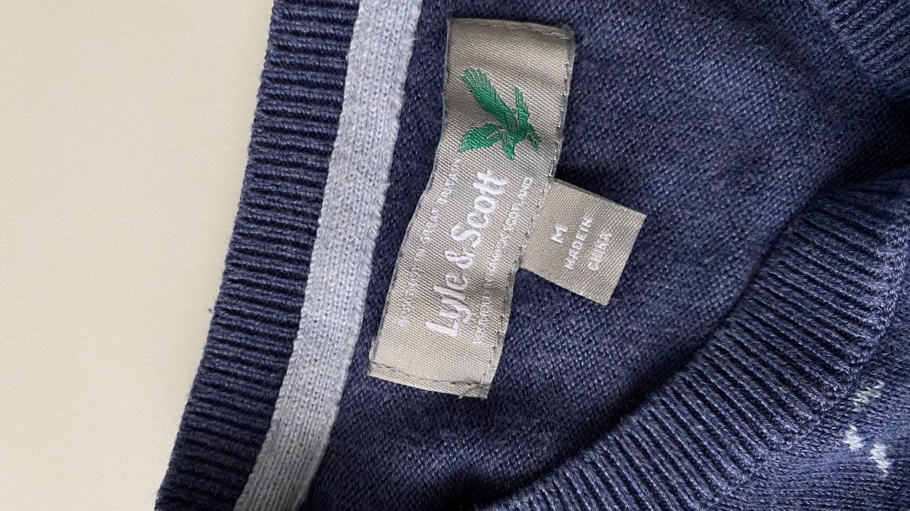 Pulls & Sweat-shirts: Strickpullover, Grösse M – D'occasion à Zürich par KrisZH 2