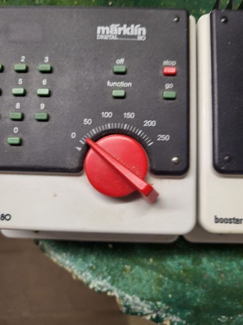 Märklin Modellini di ferrovie: Trafo , Booster, Schaltgerät Digital – Usato da Andelfingen venduto da Flippi64 1