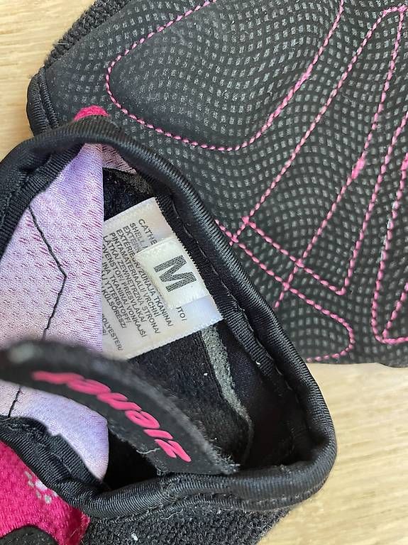 Guanti: VELOHANDSCHUHE KINDER M  – Usato da Mönchaltorf venduto da rokafauc 2
