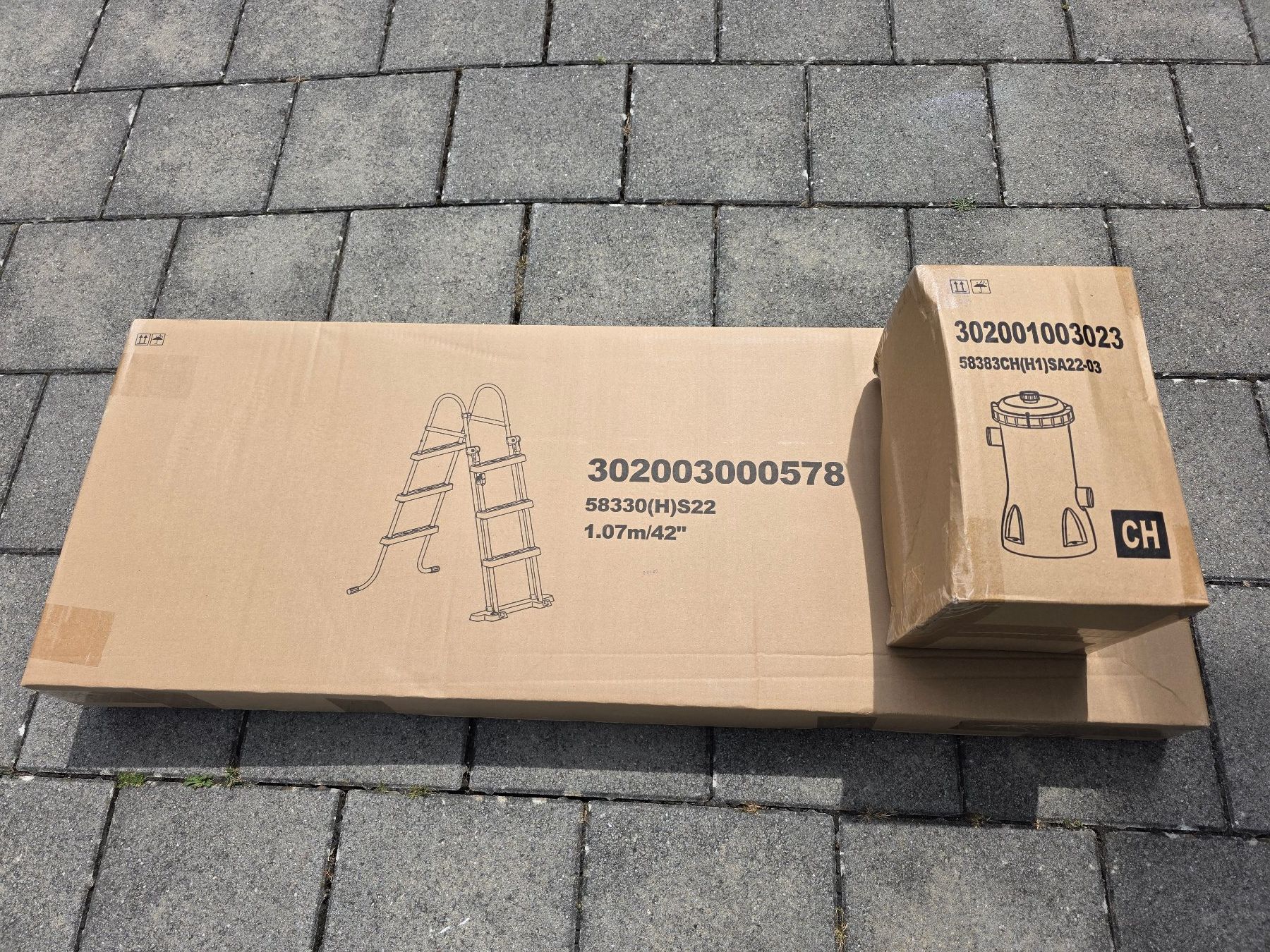 Bestway Leitern: Leiter und Filteranlage neu in OVP – Neu und originalverpackt aus Halten von Athlonxp
