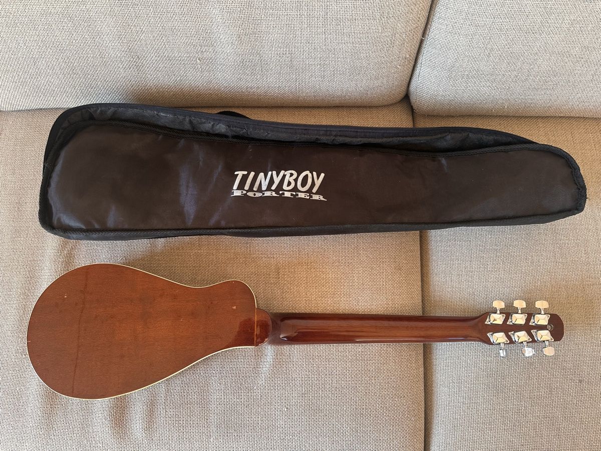 Musikinstrumente: Tinyboy Porter travel guitar with case used – Gebraucht aus Herrenschwanden von mclaire.morrison 3