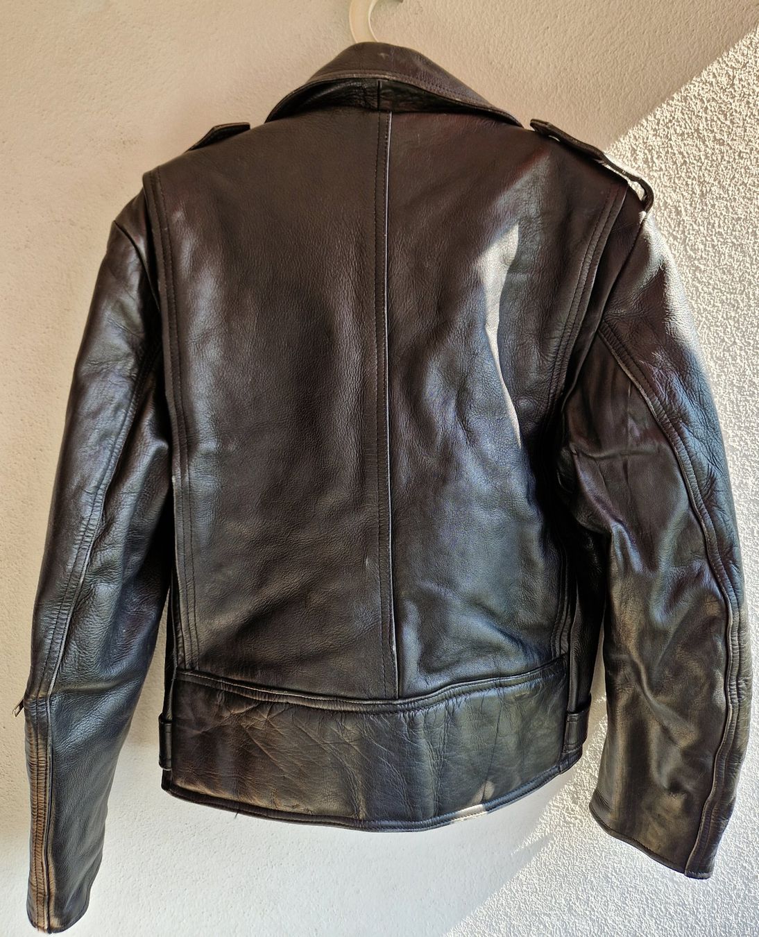 Giacche: Veste moto en cuir Gr. S/M – Usato da Biel/Bienne venduto da ypsillon 1