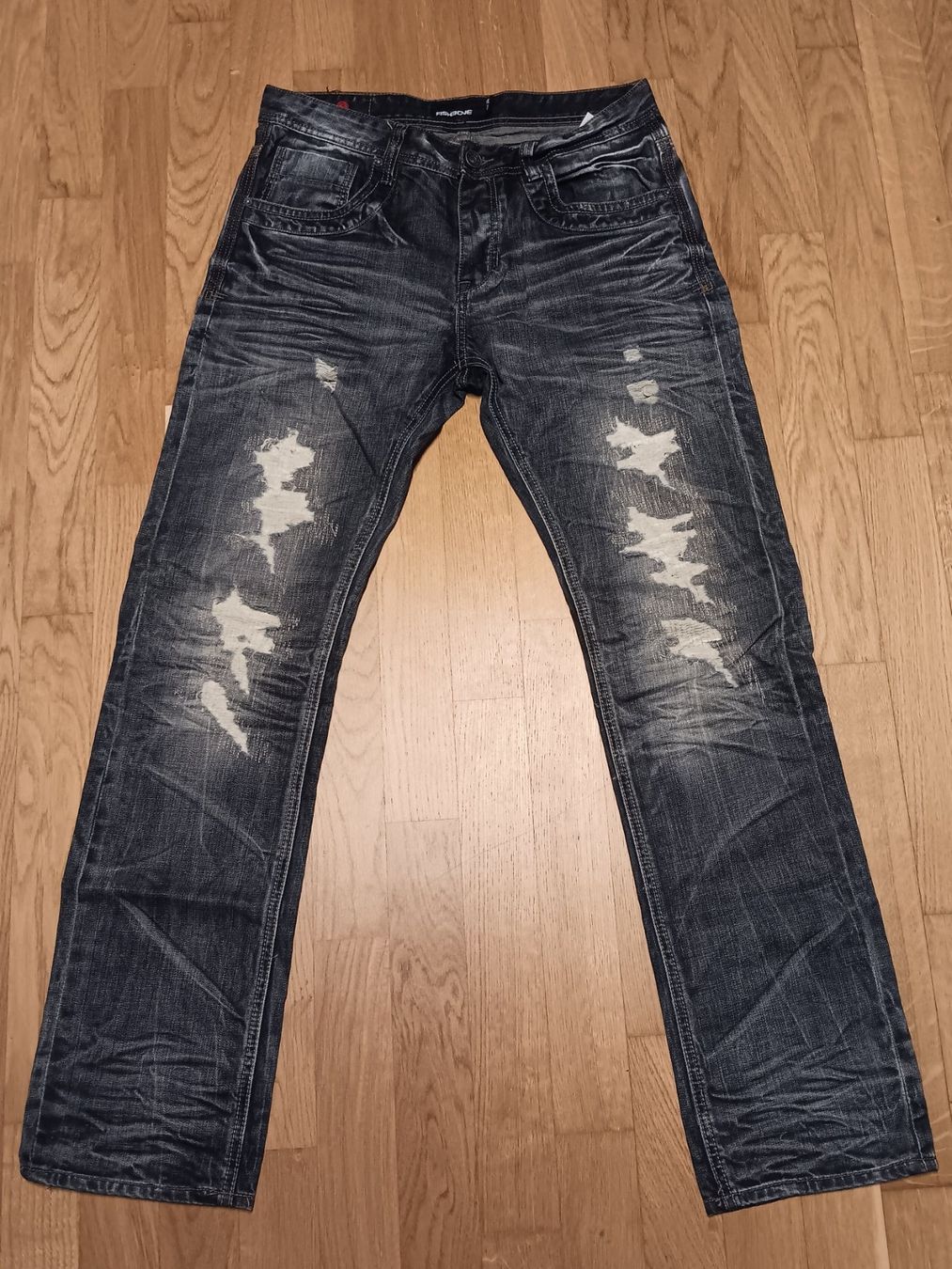 Jeans: Jeanshose Grösse 33/34 – Nuovo (secondo la descrizione) da aarburg venduto da macacito 1