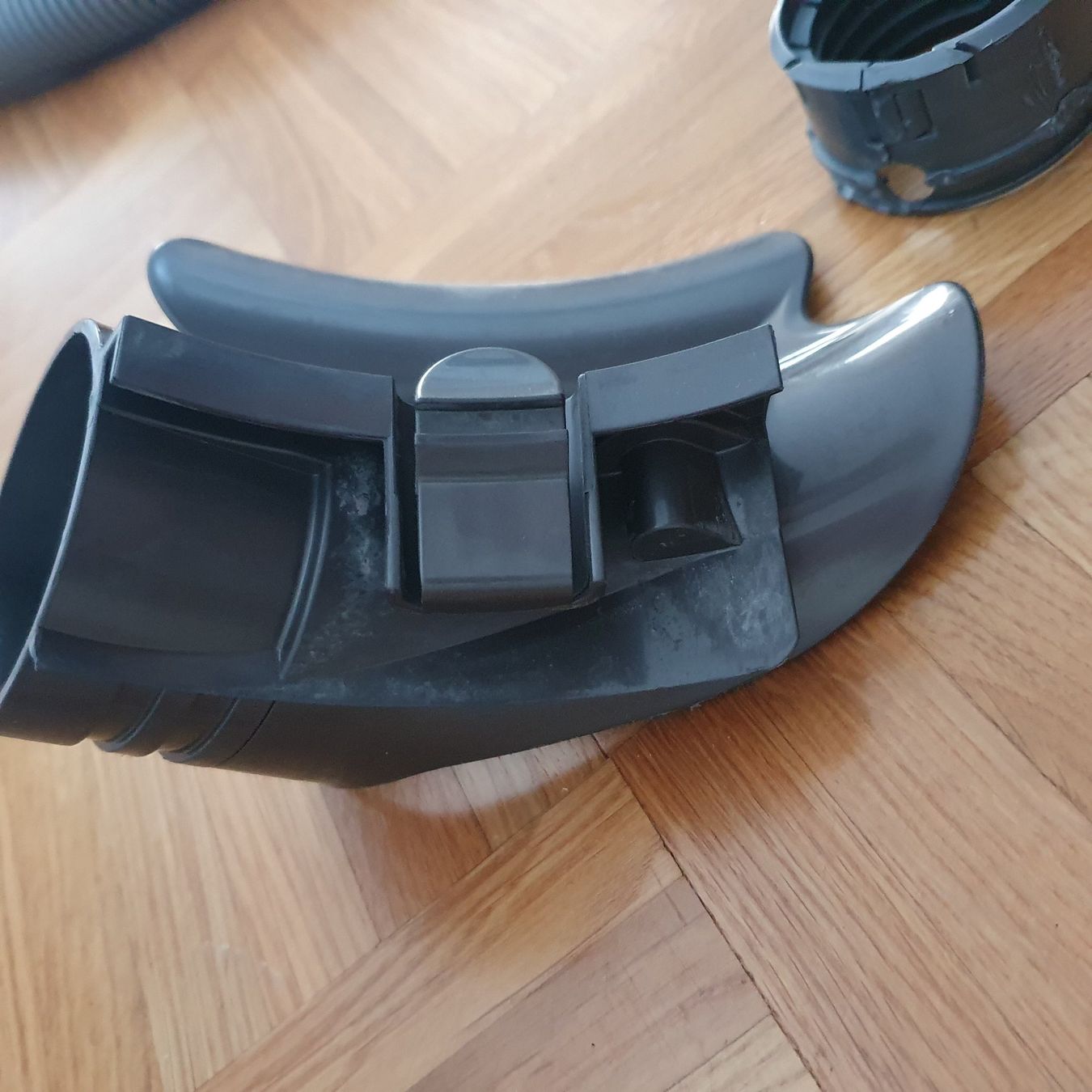 Dyson Aspirapolveri & Accessori: Adaptateur pour dyson – Usato da Prilly venduto da RoDyRe 2