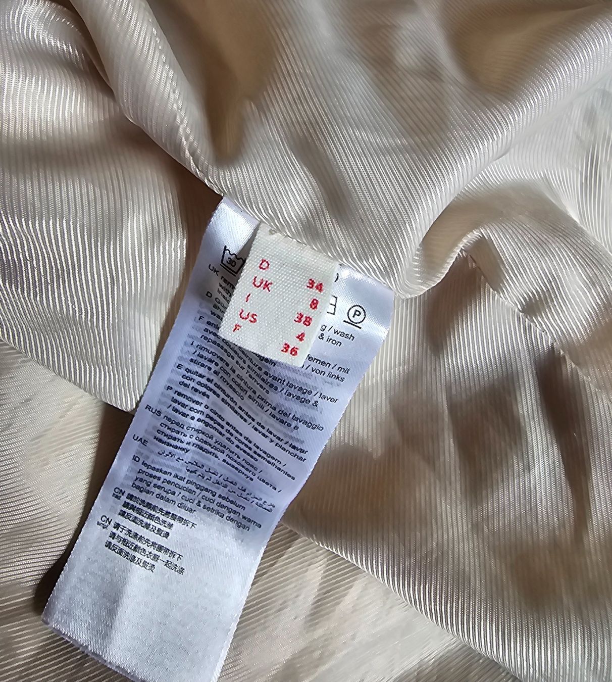 Esprit Cappotti: Sommer Mantel ESPRIT Casual Gr. 34 – Usato da Füllinsdorf venduto da Sunnebliemli7 4