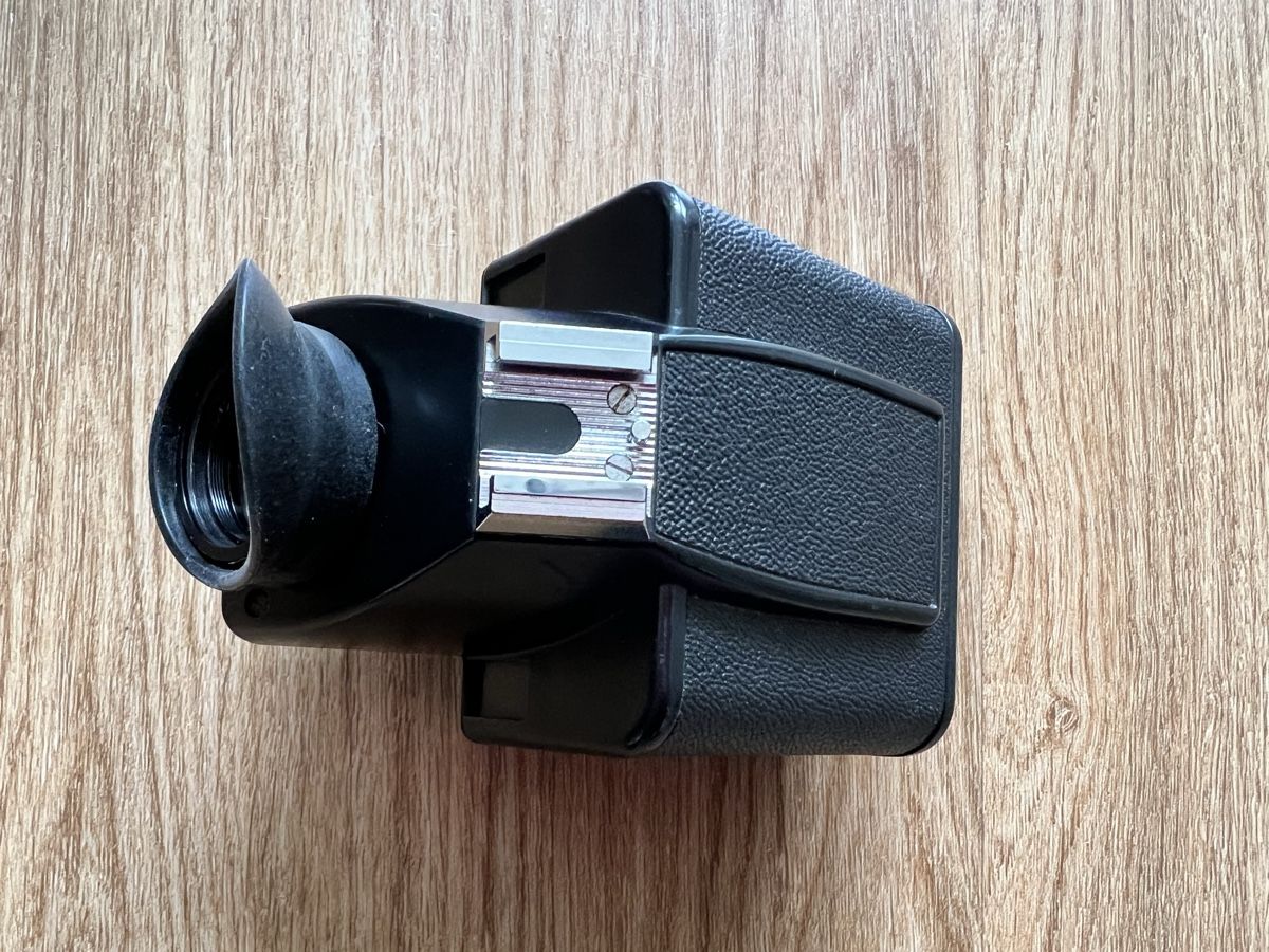 Hasselblad Obiettivi: Hasselblad Prismensucher / Prismfinder – Usato da Winterthur venduto da Hello088x