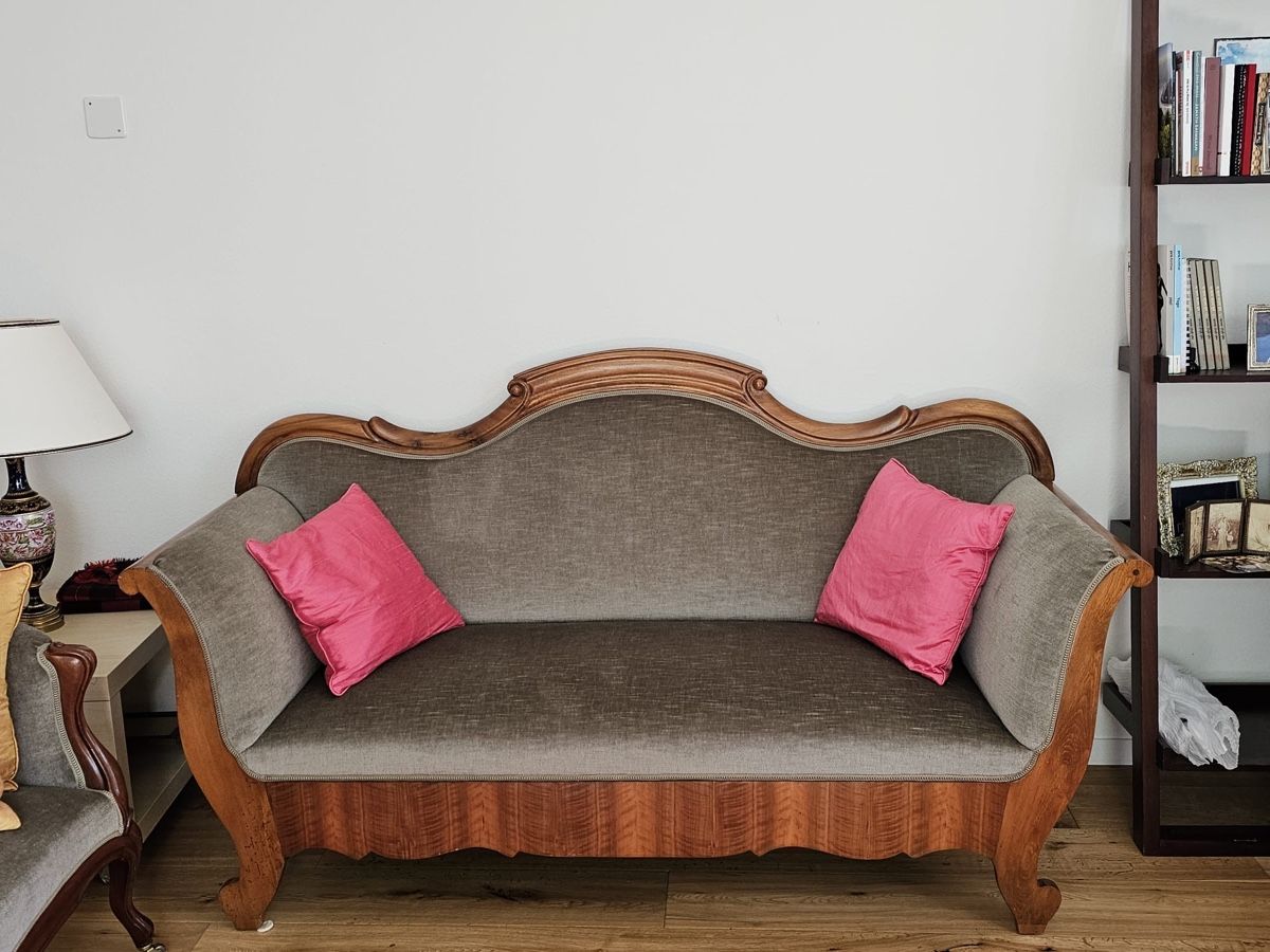 Divani: Elegantes Sofa Antik Stil – Usato da Basel venduto da Ch2005 2