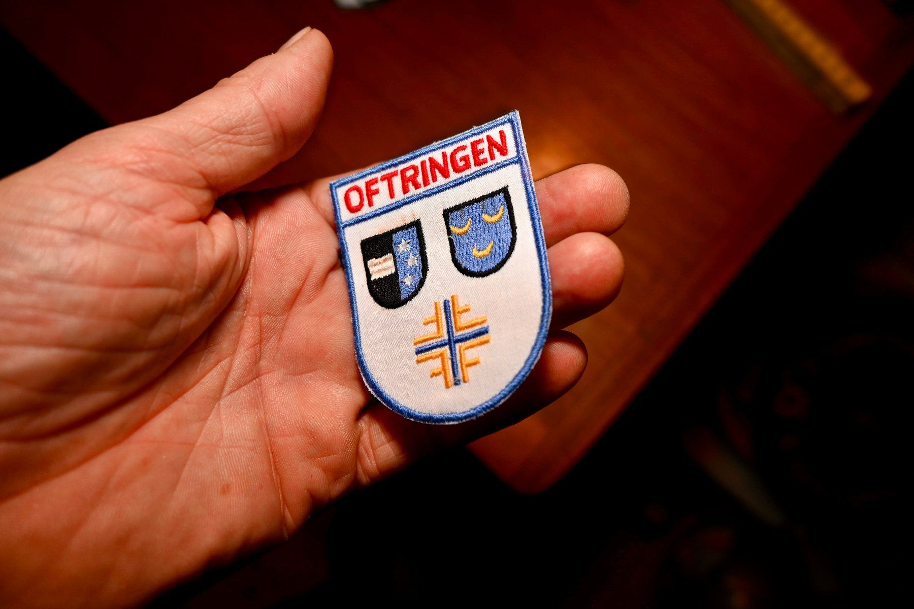 Swiss Placchette & Badge: WAPPEN Oftringen PATCH badge AUFNÄHER – Usato da Pfaffhausen venduto da mono_rec 1