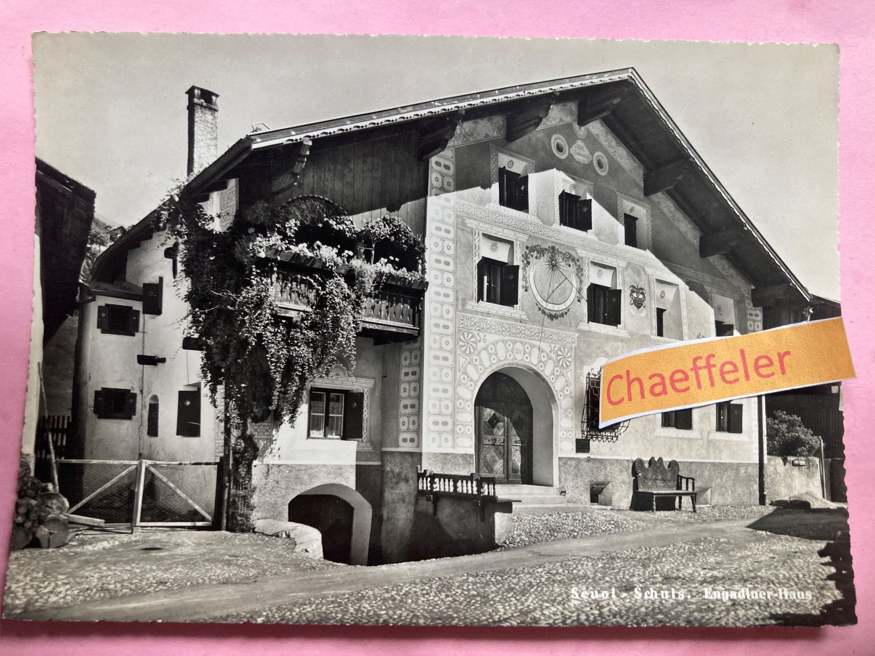 Cartes postales: Scuol - Schnis, Engadiner - Haus – D'occasion à Zürich par Chaeffeler
