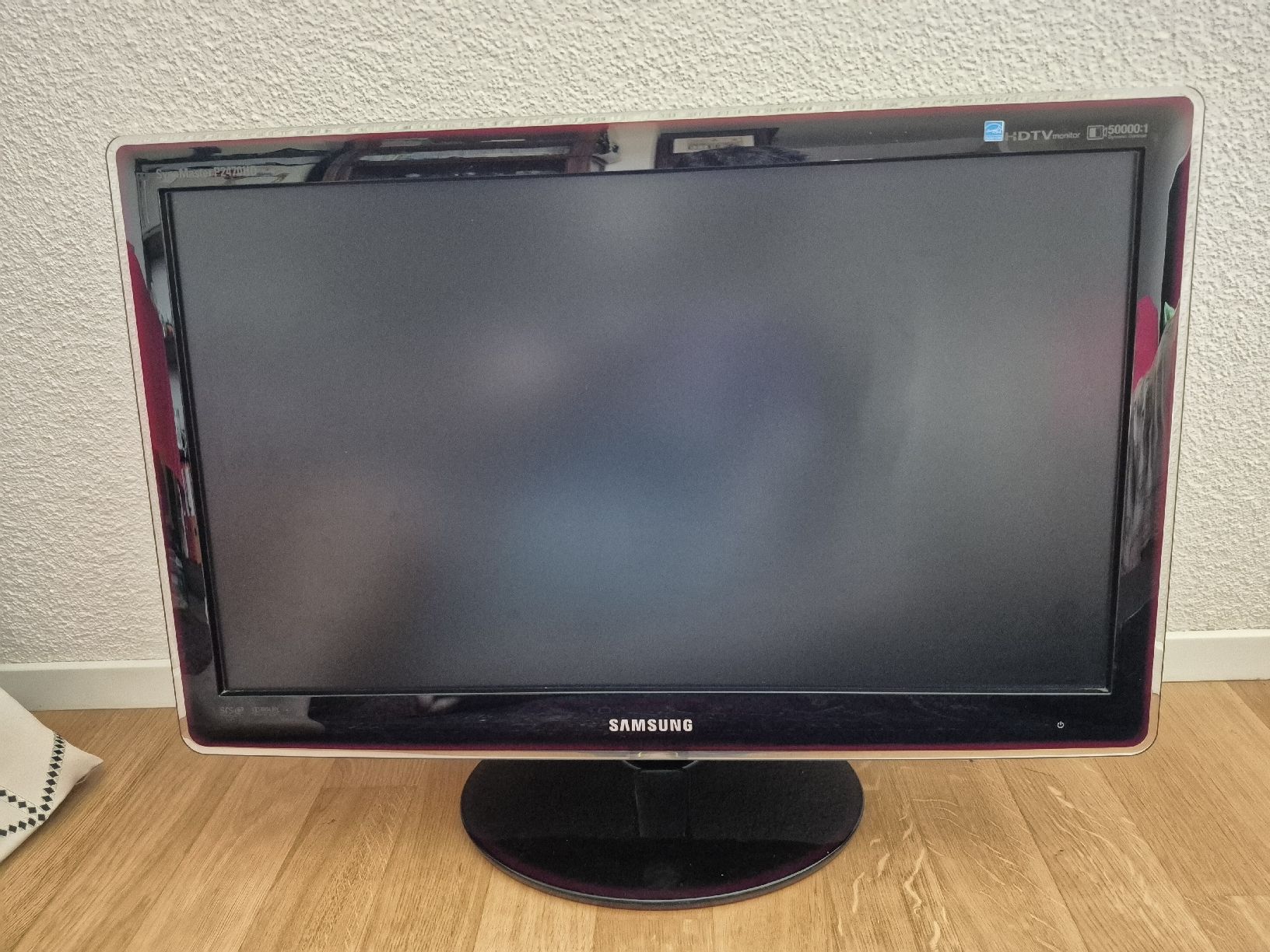Samsung Monitore: Monitor Samsung SyncMaster P2470HD – Gebraucht aus Dietwil von cha_7s5v