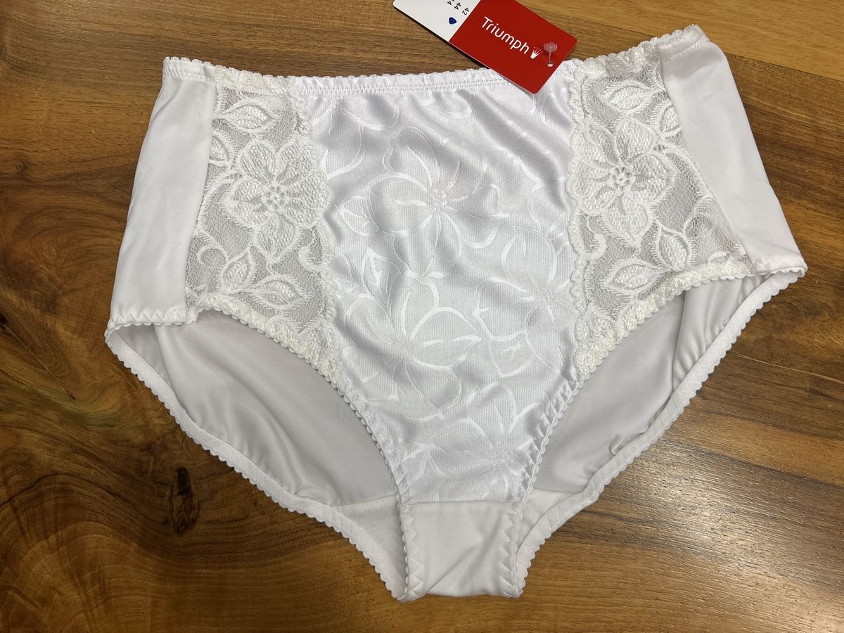 Triumph Altra biancheria intima: Maxi Slip Grösse 42 – Nuovo e nell'imballaggio originale da Cumpadials venduto da ofe_btq6