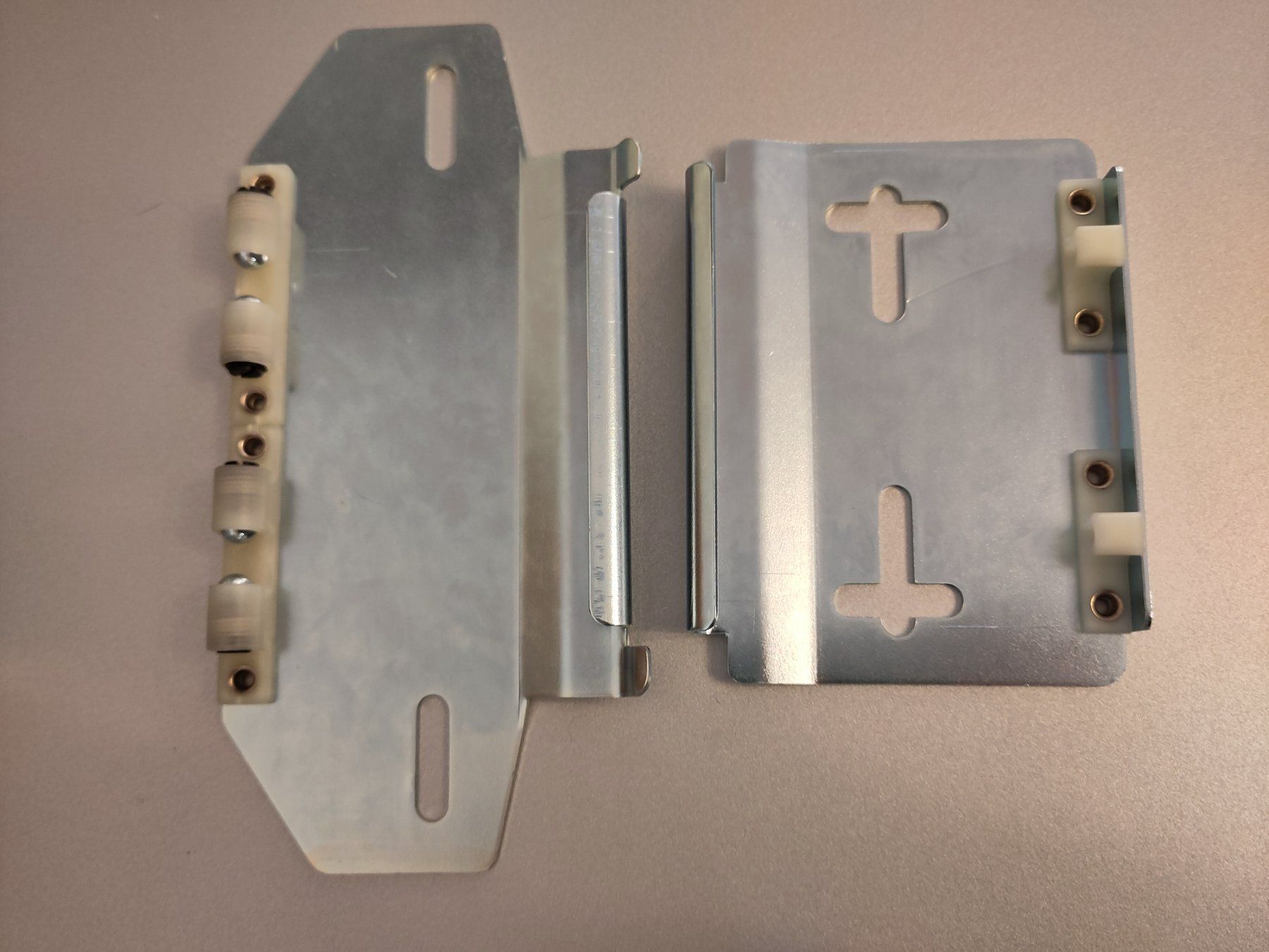Alle Autoersatzteile: Wechselnummer-Halter Set Schnapp – Neu (gemäss Beschreibung) aus Bülach von Tiefschlaflos 3