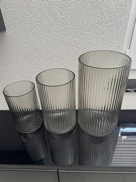 Vasen & Gefässe: Lyngby Vasen/Windlichter rauchfarben – Gebraucht aus Richenthal von zim_n6y7 4