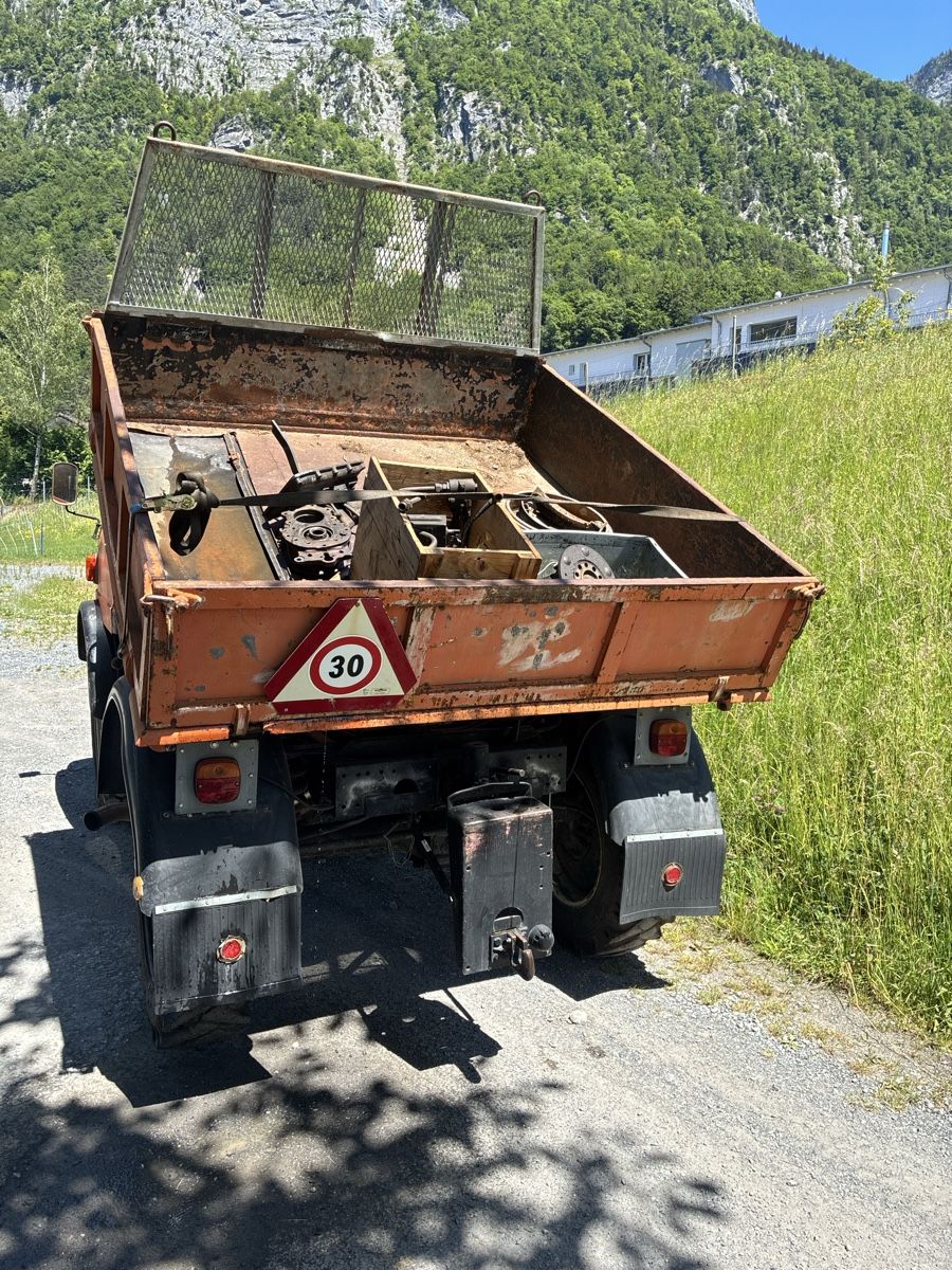 Mercedes-Benz Nutzfahrzeuge: Mercedes-Benz Unimog U 406 – Defekt aus Berschis von 746383 3