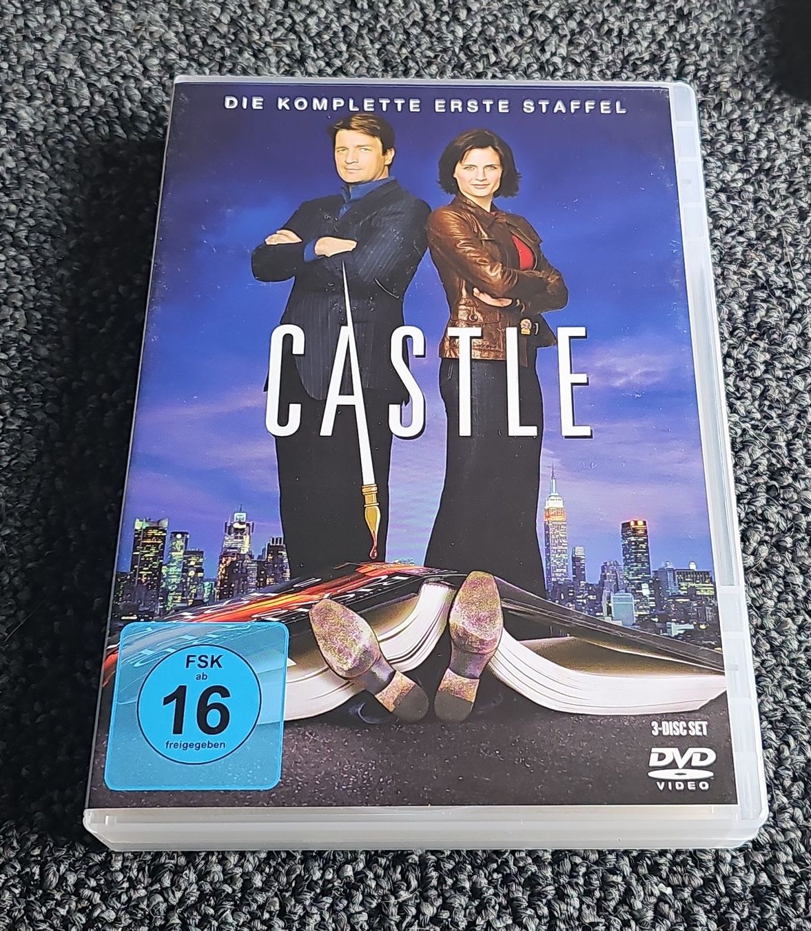 Tutti i DVDs: Castle: Die komplette erste Staffel DVD  – Usato da Ruswil venduto da jan_bxl5