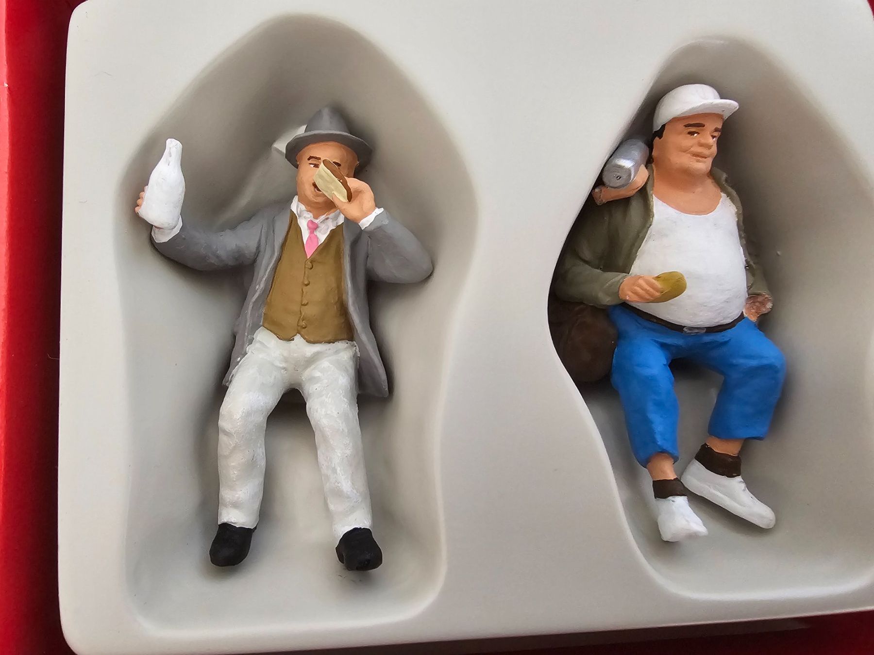 Preiser Modelleisenbahnen: 8  Preiser Miniatur Figuren – Neu und originalverpackt aus Hunzenschwil von swissladyshop 2