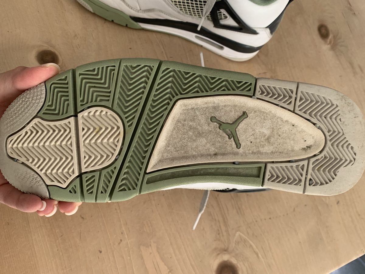 Jordan Scarpe da uomo: Jorden 4 Schuhe – Usato da Domat/Ems venduto da csu_5hk2 2