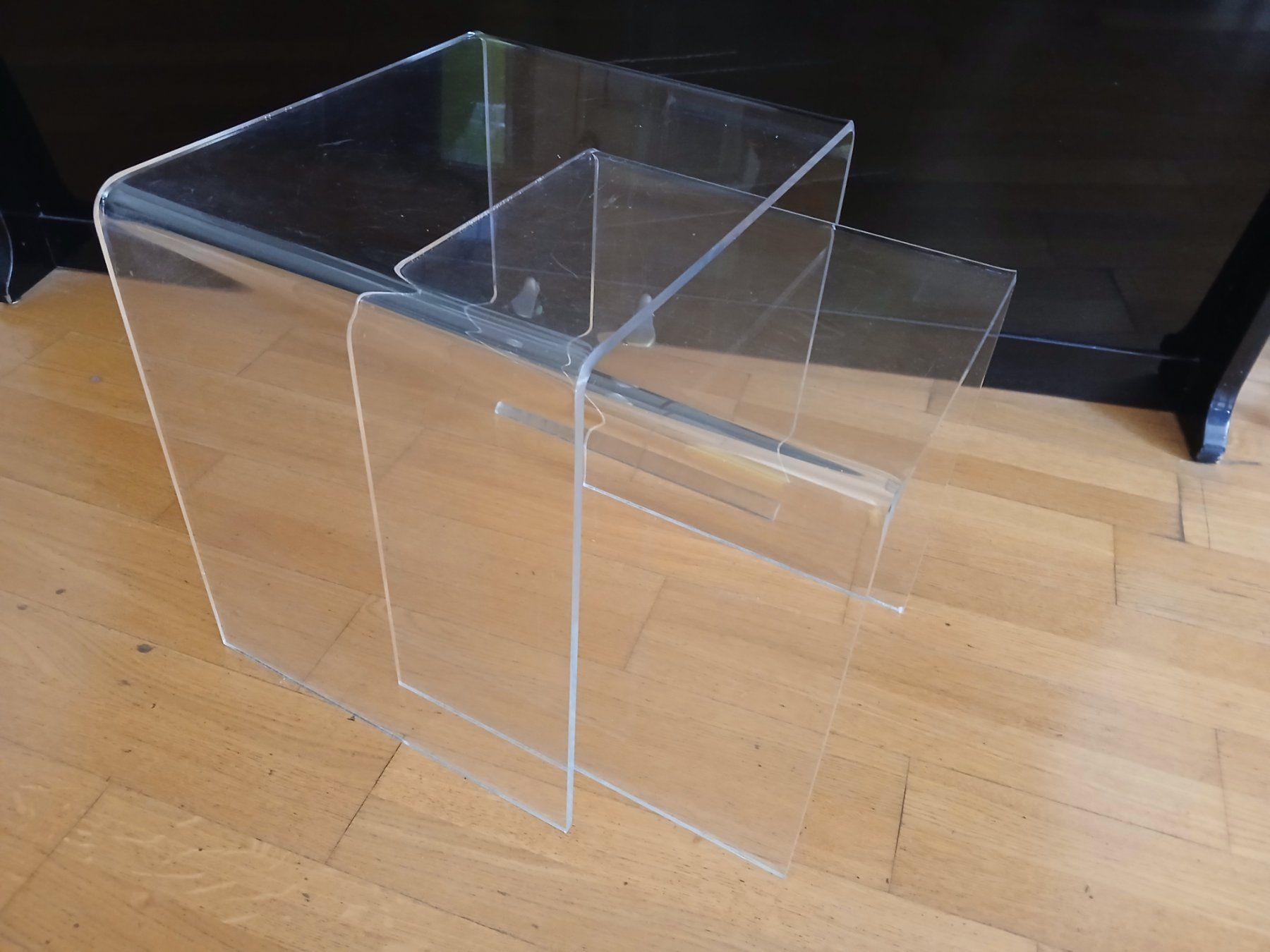 Tavoli: 2 Satztische Acrylglas – Usato da Zumikon venduto da Vollvintage 1