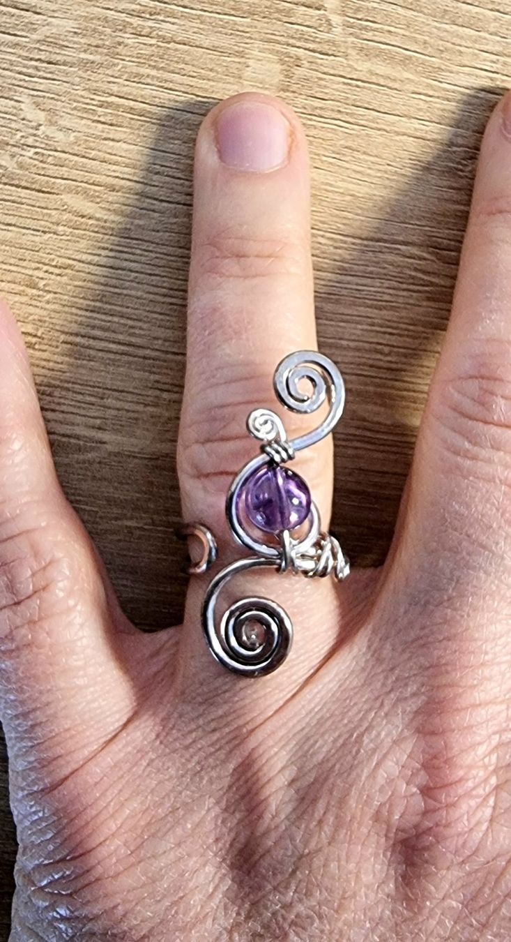 Anelli: Bague en laiton argenté/améthyste – Nuovo (secondo la descrizione) da Veyrier venduto da Leilazizou 4