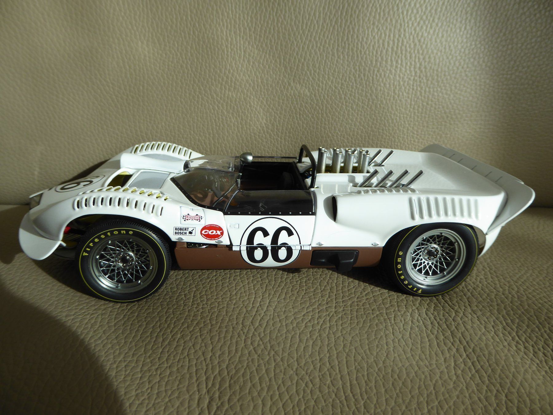 Autoart Modellautos: Chaparral 2 1965 by Jim Hall 1:18 – Neu (gemäss Beschreibung) aus Hettlingen von Zambole