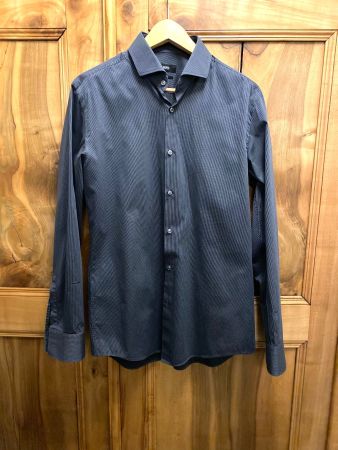 Chemise BOSS Slim fit  T40 /15 (presque neuve )