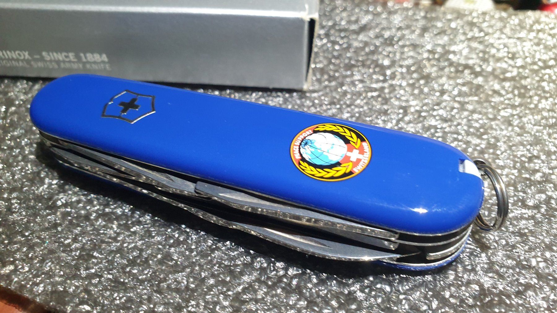 Victorinox Coltelli tascabile: Peace Support Victorinox Blau Climber Sackmesser – Nuovo (secondo la descrizione) da Val D Illiez venduto da SnowRoof 1