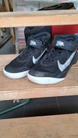 Nike Kinder Sportschuhe Gr. 37.5