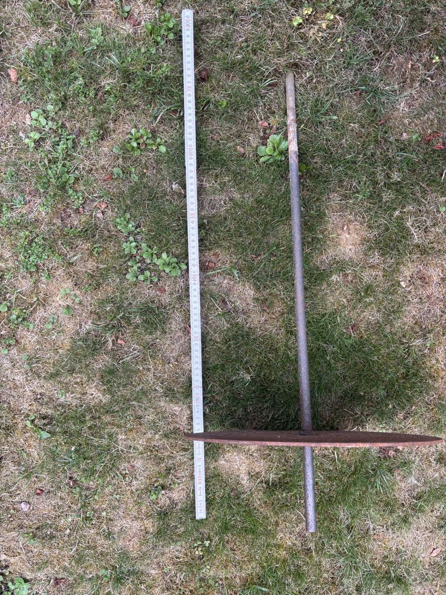 Alle Dekorationen: Tischchen/Eisenstecker selbstgebaut – Gebraucht aus Thun von Kerolein 2
