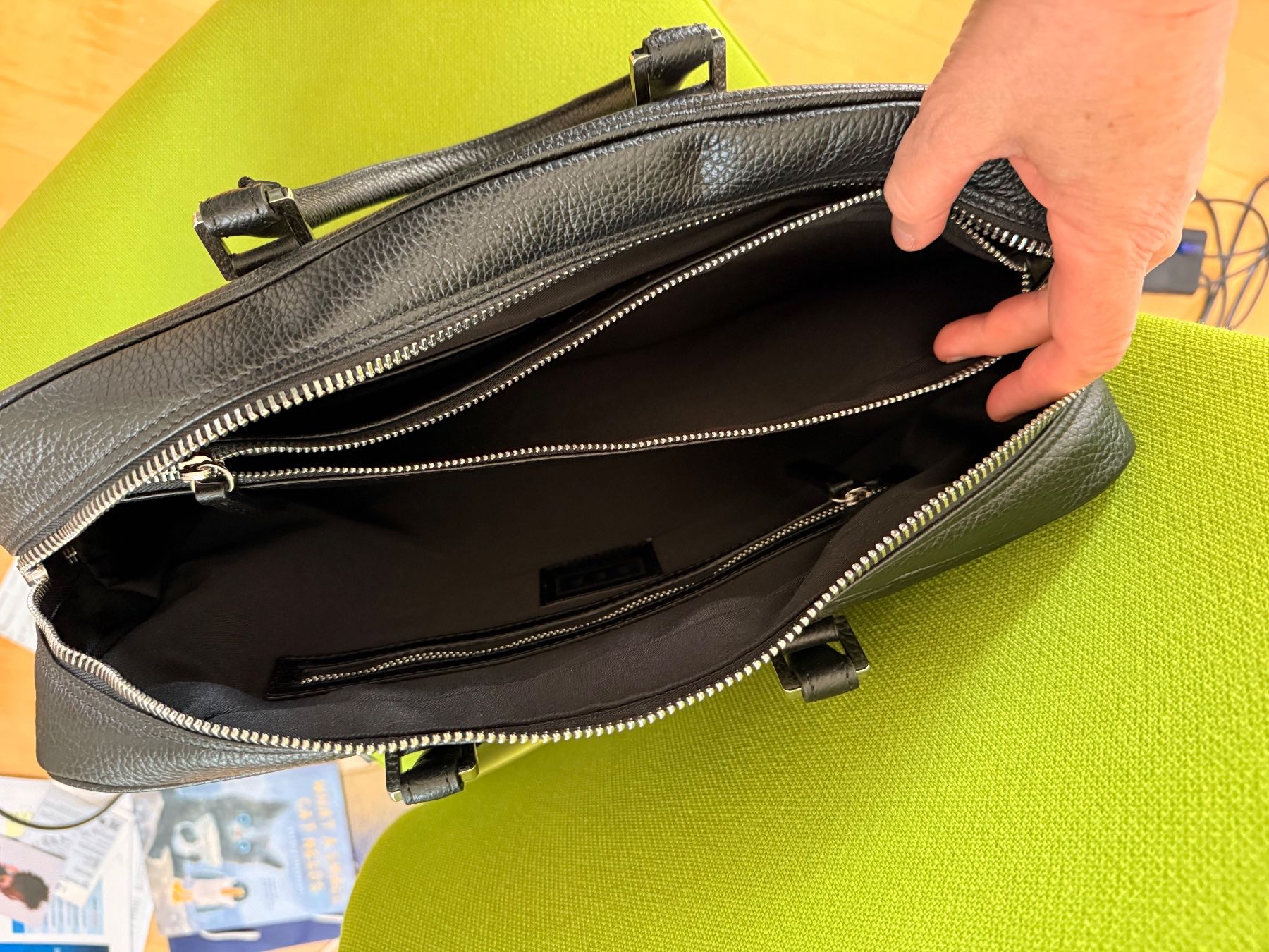 Taschen: Businesstasche Laptoptasche SEP – Neu und originalverpackt aus Frauenfeld von Scleo 6
