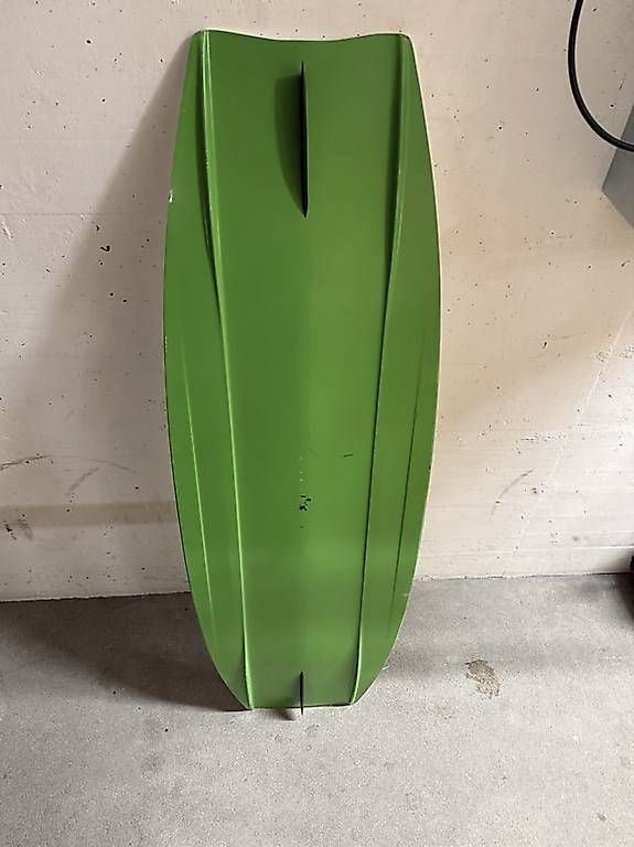 Tavole da surf e di nuoto: Wakeboard – Usato da Zürich venduto da SamuelRamstoeck 1