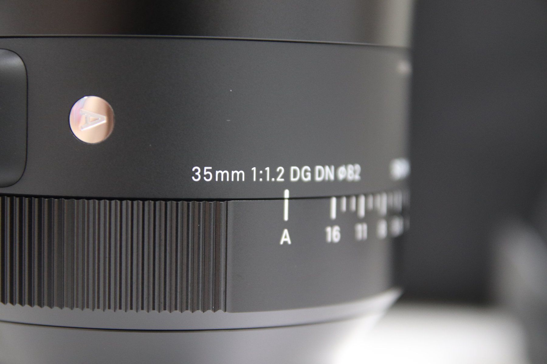 Sigma Obiettivi: SIGMA 35mm 1.2 DG DN Sony E-Mount – Nuovo (secondo la descrizione) da Zofingen venduto da OWYSSAG 6