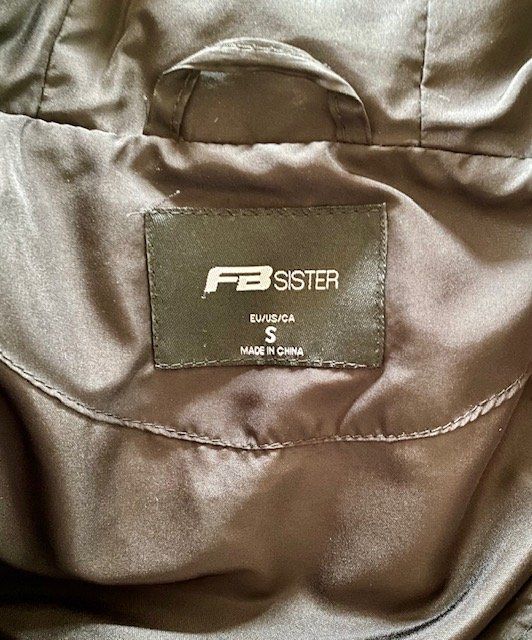Jacken: Winterjacke schwarz Gr. S – Gebraucht aus Lyssach von Ek_772 2