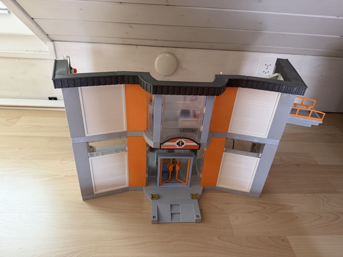Playmobil Giocattoli: Playmobil Spital – Usato da Steinen venduto da LaBelle16 3