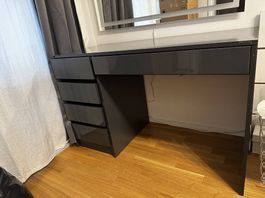 Schminktisch mit viel Stauraum ? 150 CHF