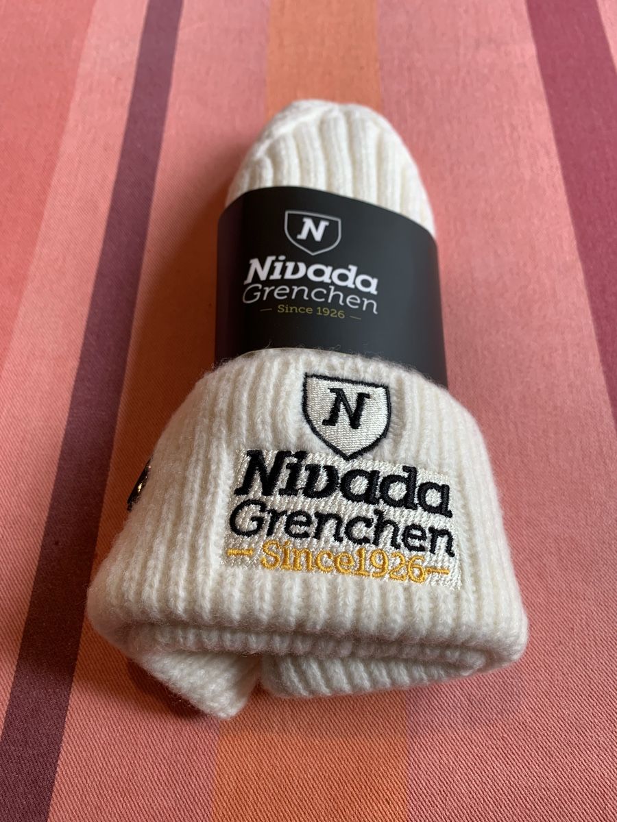 Copricapi, berretti & cappellini: Nivada Grenchen Wollmütze NEU – Nuovo e nell'imballaggio originale da Bern venduto da Watch_Nerd_CH