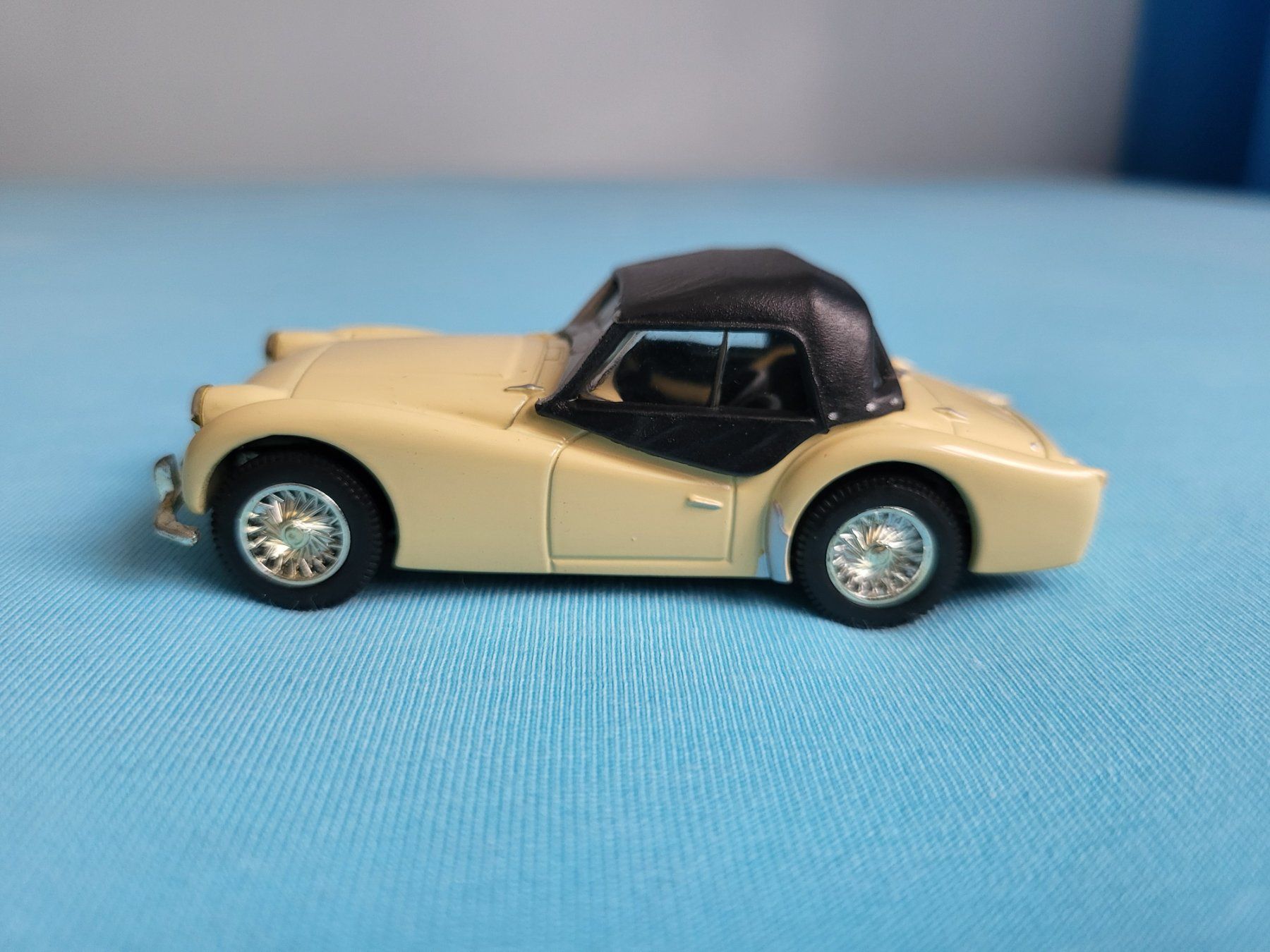 Triumph Voitures modèles: Triumph TR3A mit Soft Top, 1960 – Neuf (Voir description) à Glattbrugg par PhilKrill 1